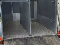 B kategóriás lószállitó eladó cserélhető!! — zdjęcie 4