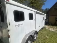 2009 Bison Coach 7280LQ Gooseneck Horse Trailer — fotografija 2