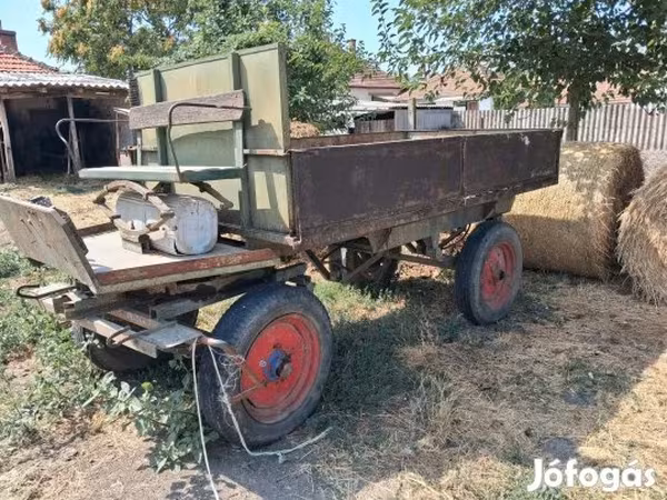 Eladó lovaskocsi