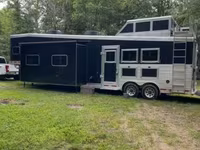 2017 Trails West Sierra Prestige 831 Gooseneck Horse Trailer — fotografija 2